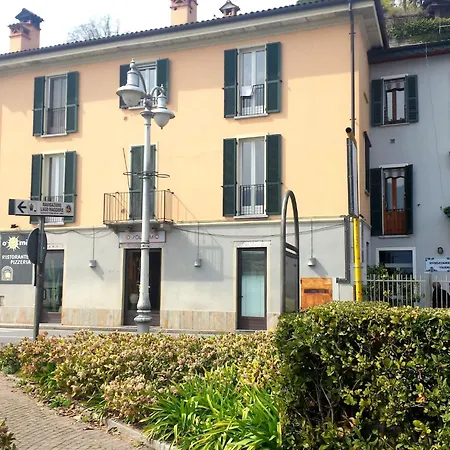 Appartamento Apartment In Ghiffa With Lake Maggiore Views Ghiffa