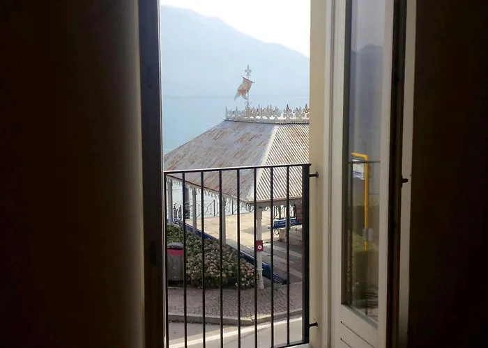 Appartamento Apartment In Ghiffa With Lake Maggiore Views *