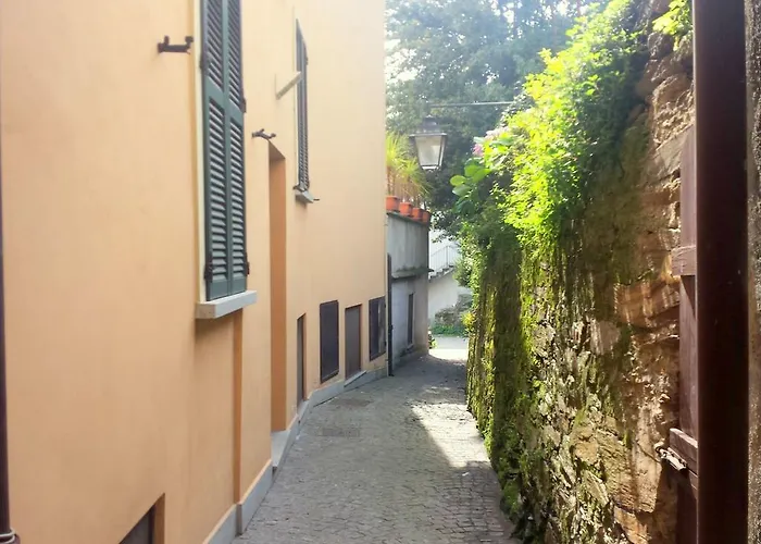 Apartment In Ghiffa With Lake Maggiore Views Apartment *